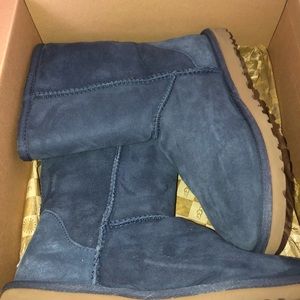 Navy blue uggs